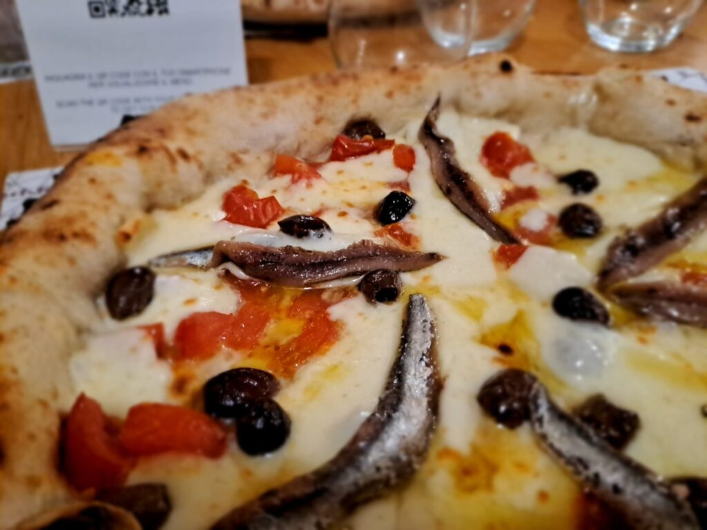 La Pizza del Sabato: la “Arrivutata” di Michele Croccia (La Pietra Azzurra)