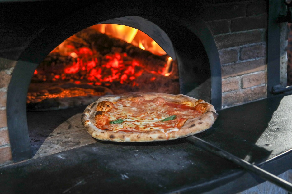 Roma 15 maggio presentazione Pizza Village 2024Village 2024. Sarà presentata mercoledì 15 maggio, alle ore 11.30 in sala conferenze dell’Associazione della Stampa Estera a Roma, la programmazione degli eventi 2024 del Pizza Village.